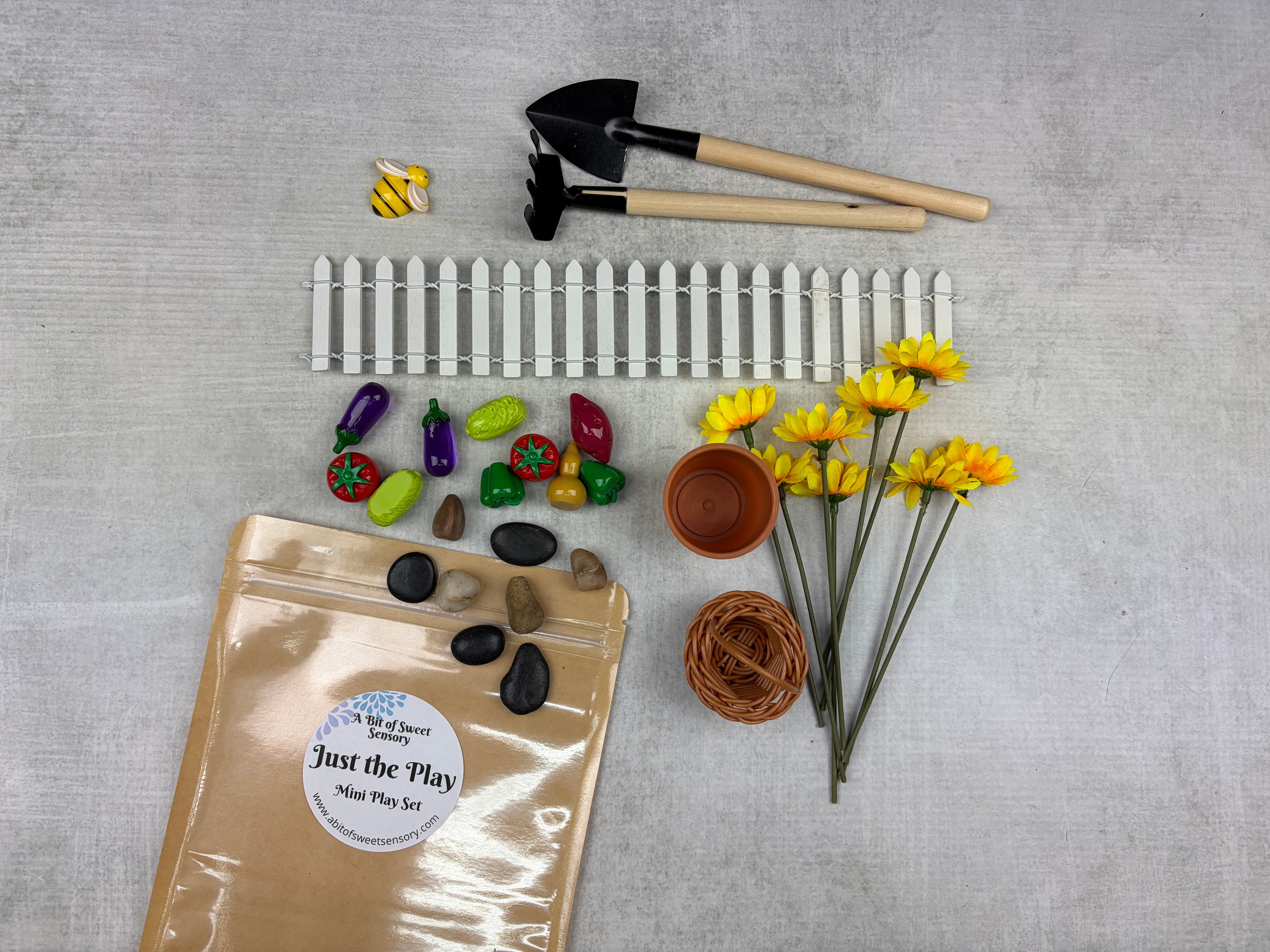Garden Just the Play Mini Play Kit